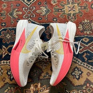 Women’s 7.5 Nike Vaporfly Running Shoes —Hardly worn
